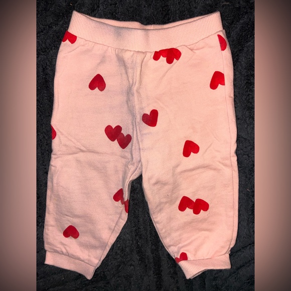 Carter’s Baby Girl Pink Heart Set – 6M Long Sleeve Onesie + Pants 💖 - Picture 4 of 6